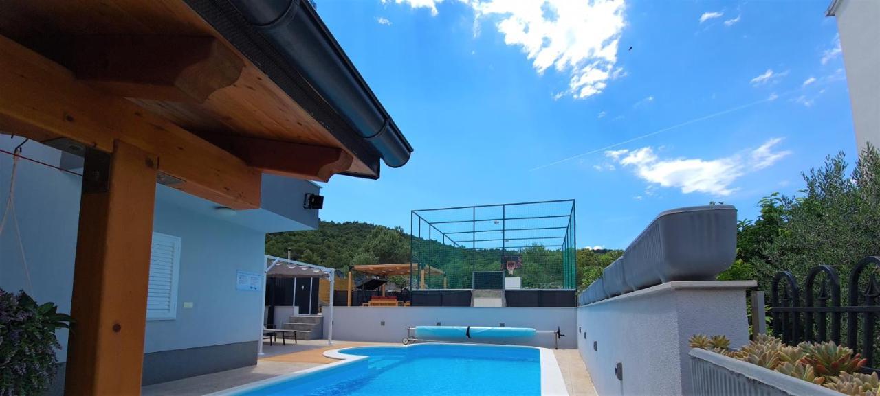 Villa Freya - Vacation House سلاتين المظهر الخارجي الصورة