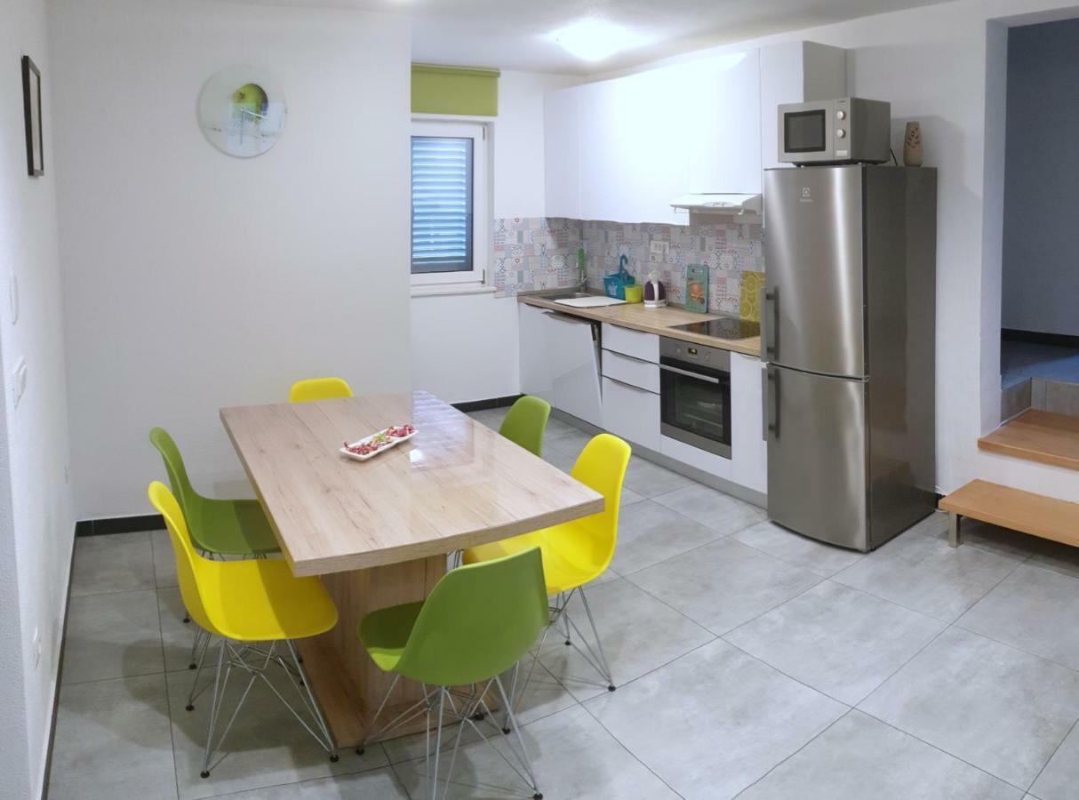 Villa Freya - Vacation House سلاتين المظهر الخارجي الصورة
